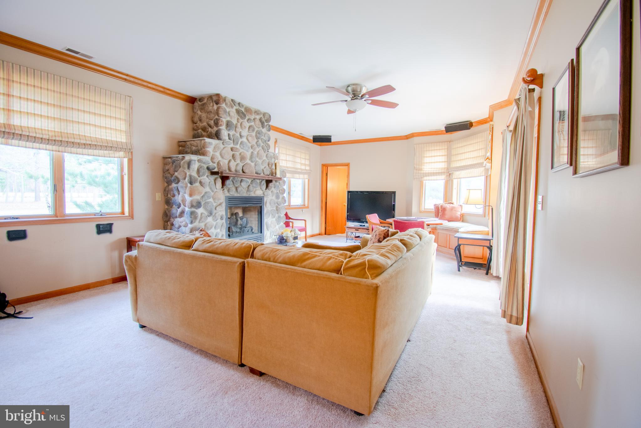 9171 Deepwater Point