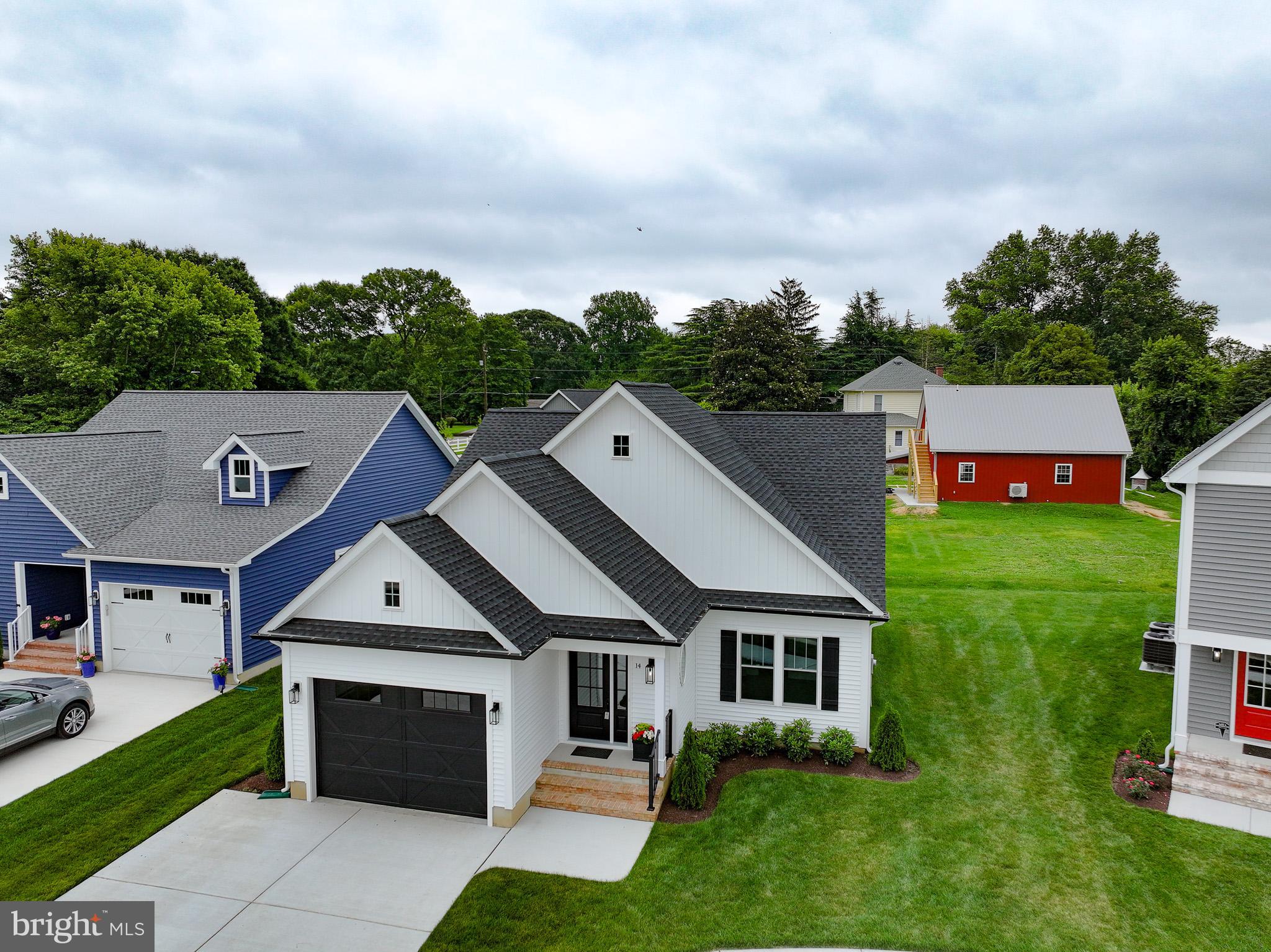 14 Sandy Ln