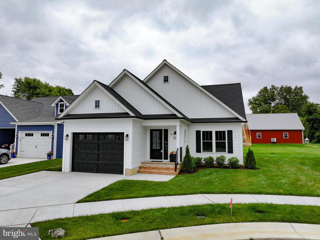 14 Sandy Ln