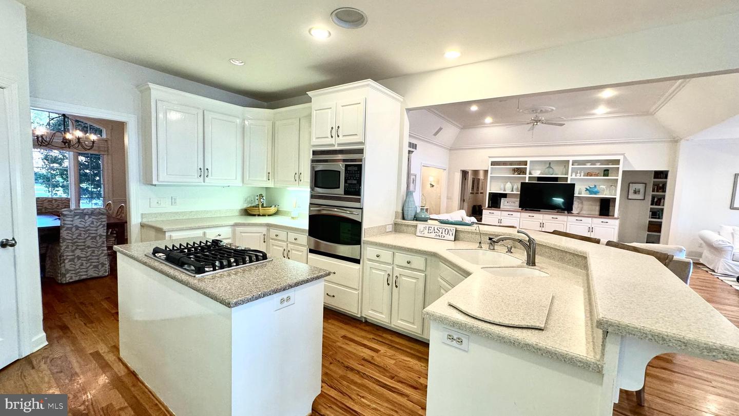 28092 Glebe Rd