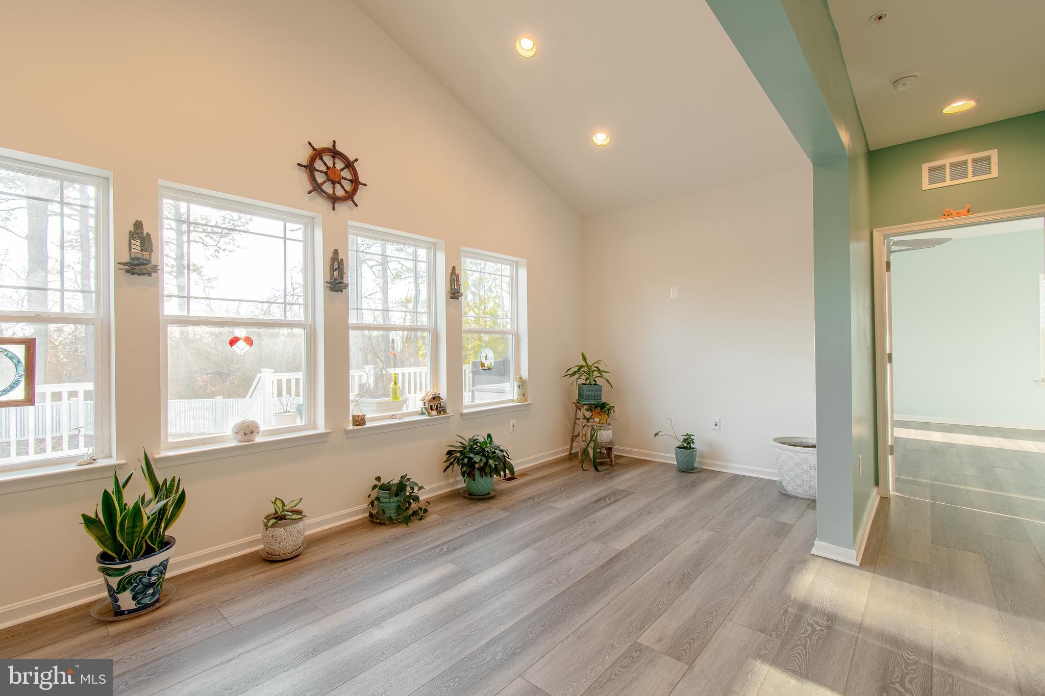 5582 Trafalgar Cir