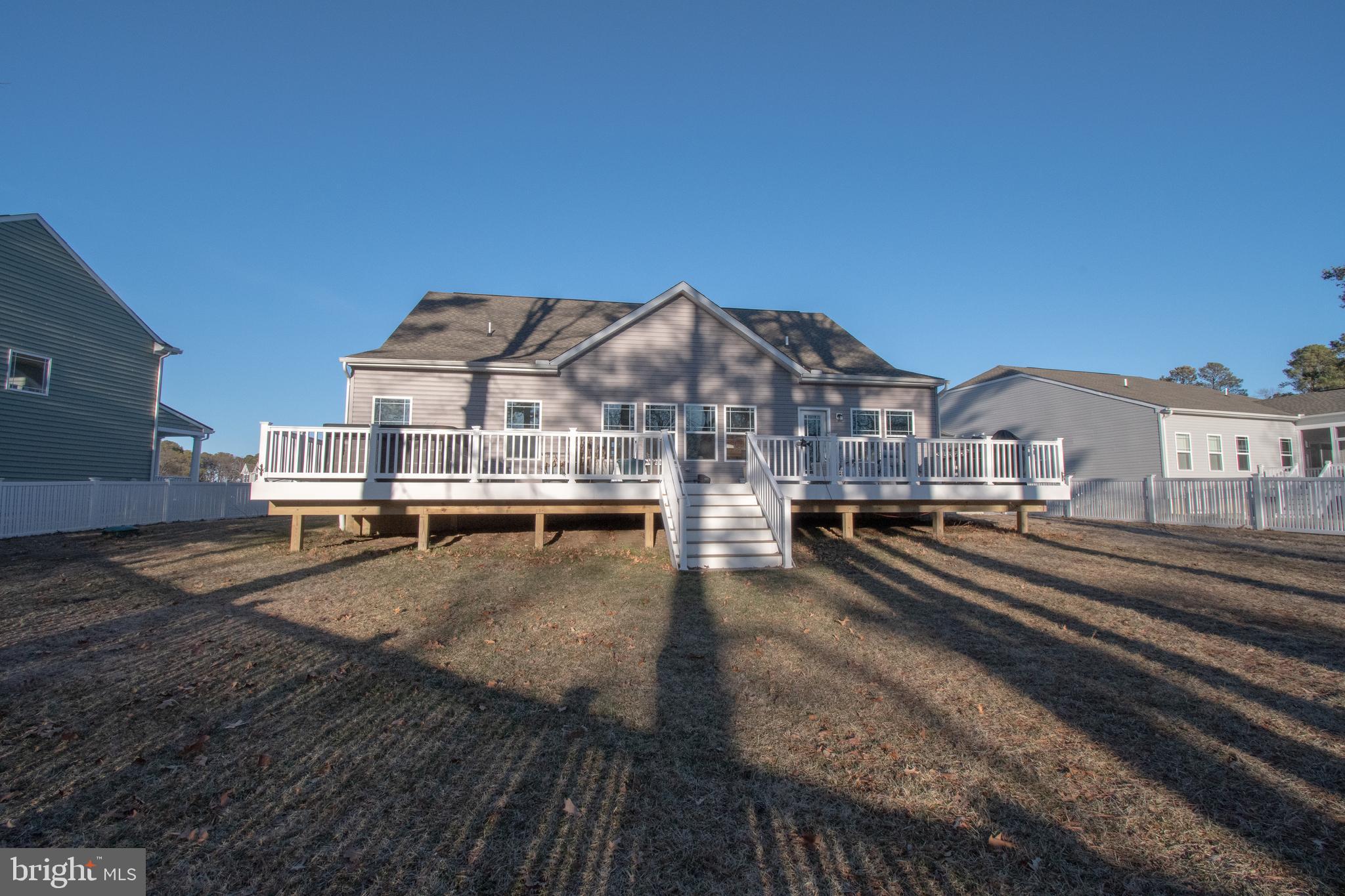 5582 Trafalgar Cir