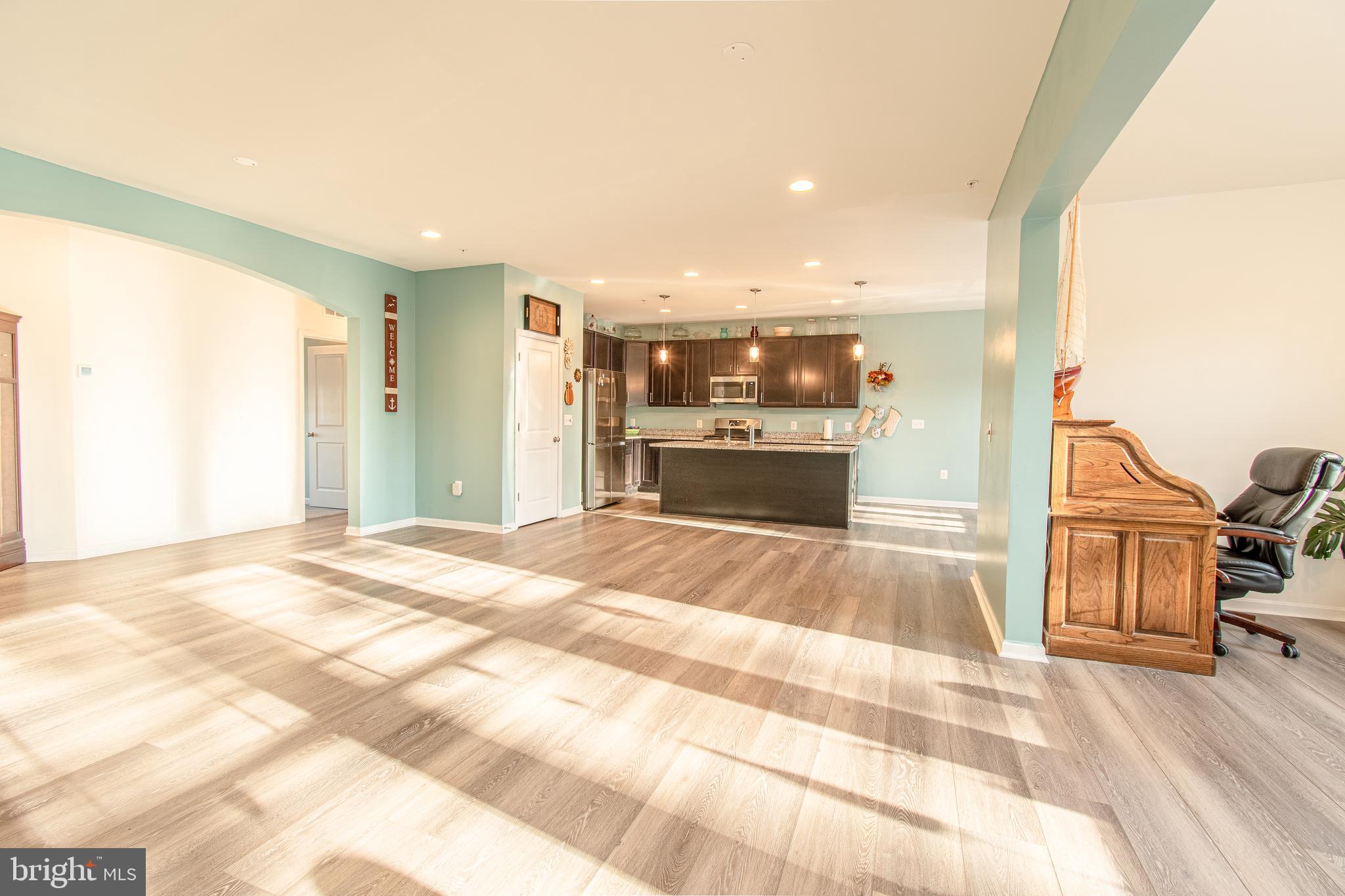 5582 Trafalgar Cir
