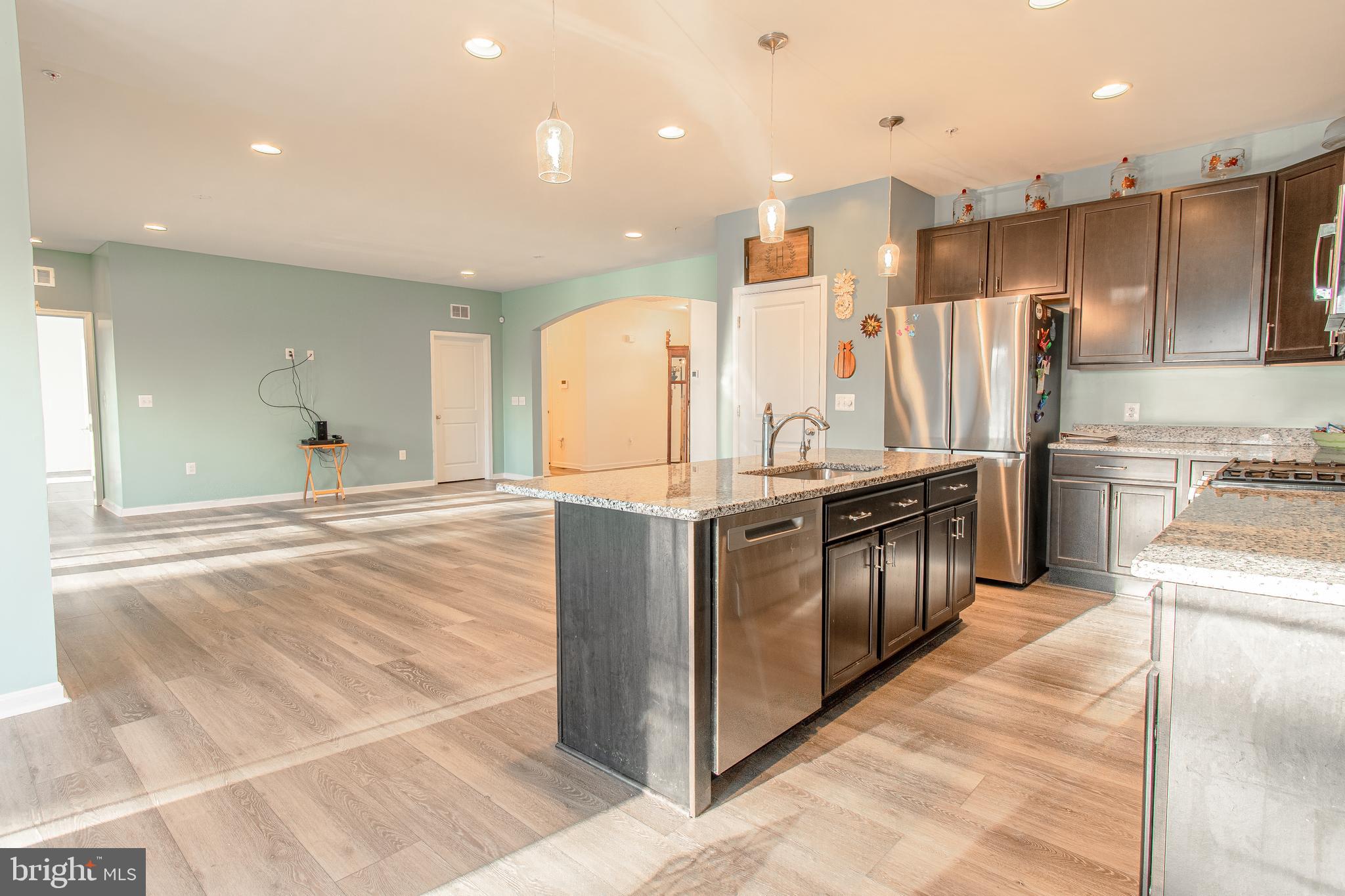 5582 Trafalgar Cir