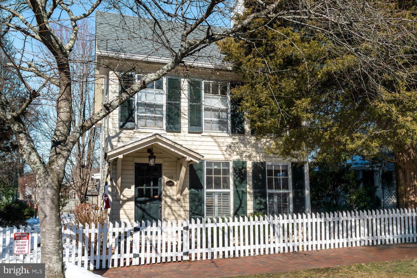103 Mulberry St