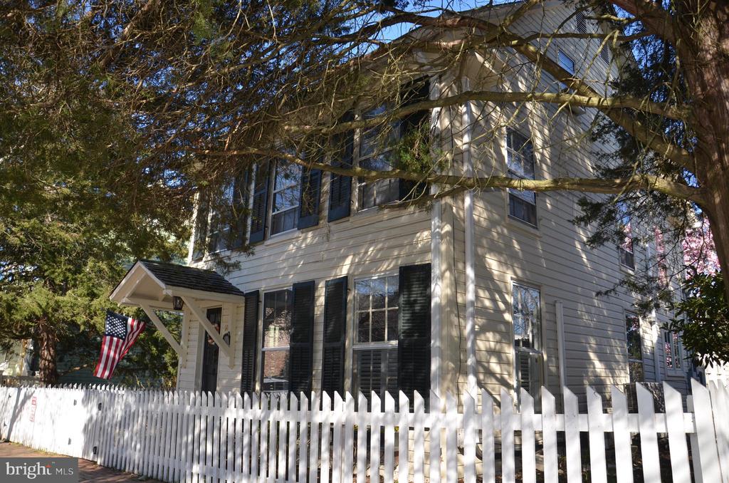 103 Mulberry St