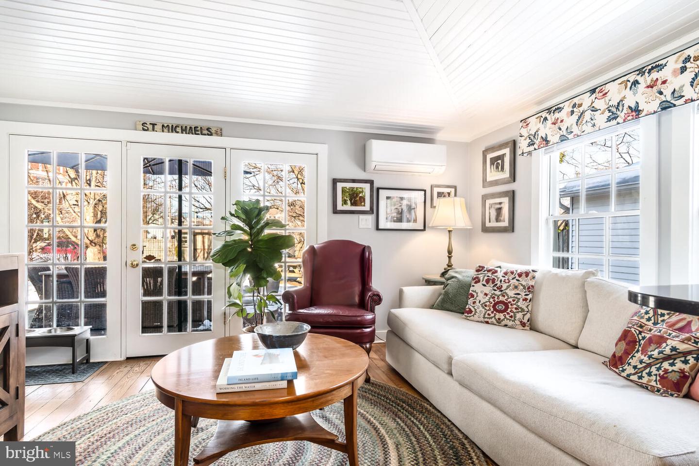 103 Mulberry St