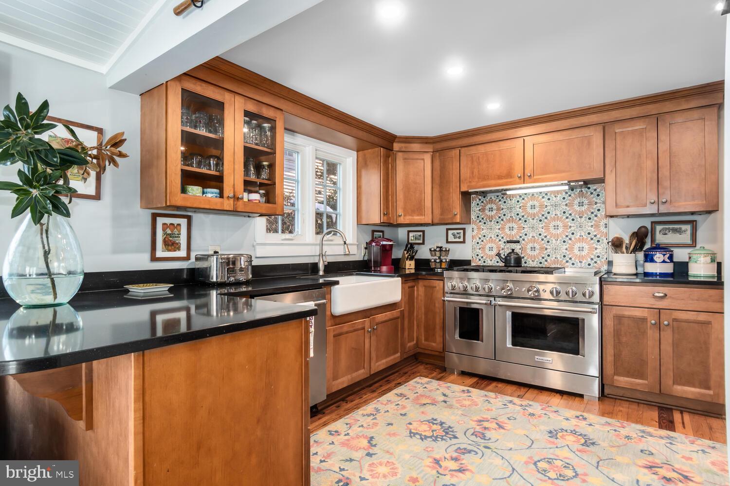 103 Mulberry St