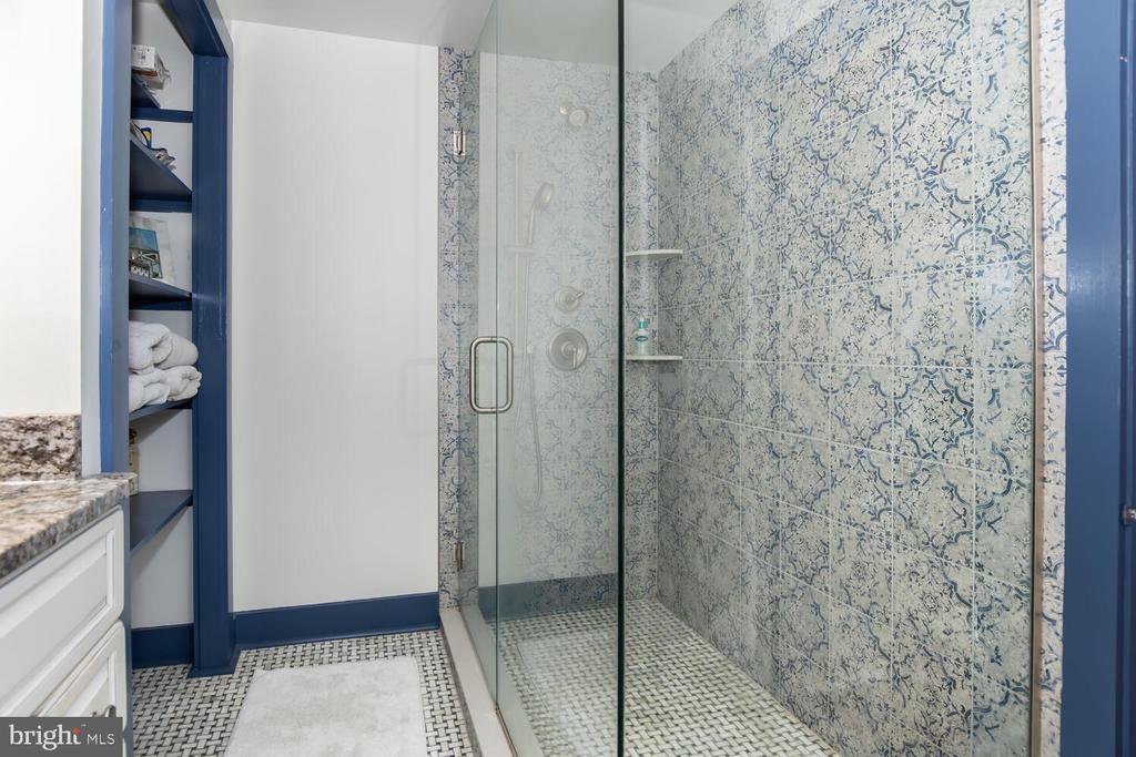 103 Mulberry St