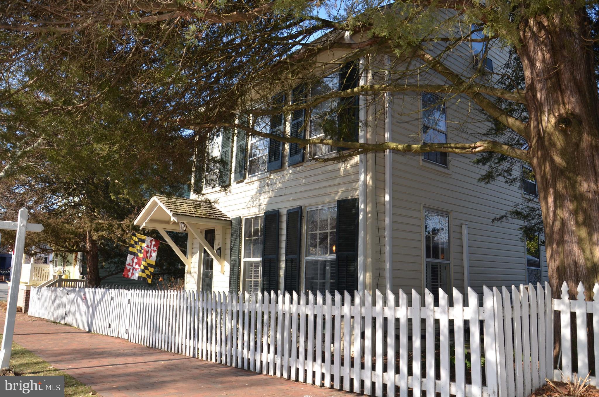 103 Mulberry St