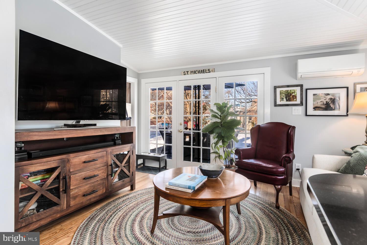 103 Mulberry St