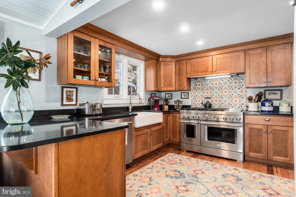 103 Mulberry St