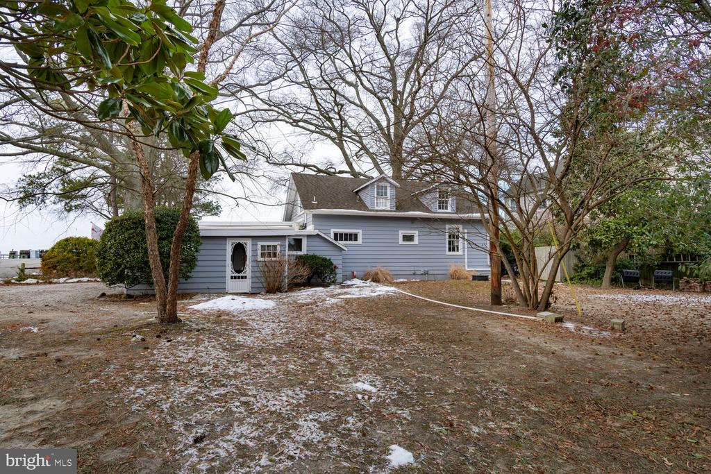 23014 Claiborne Landing Rd