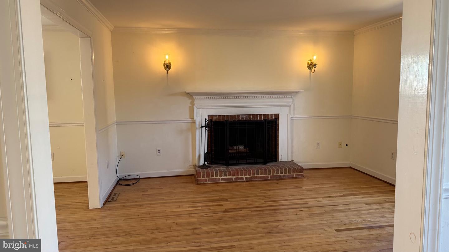 105-B ROBES HARBOR CT
