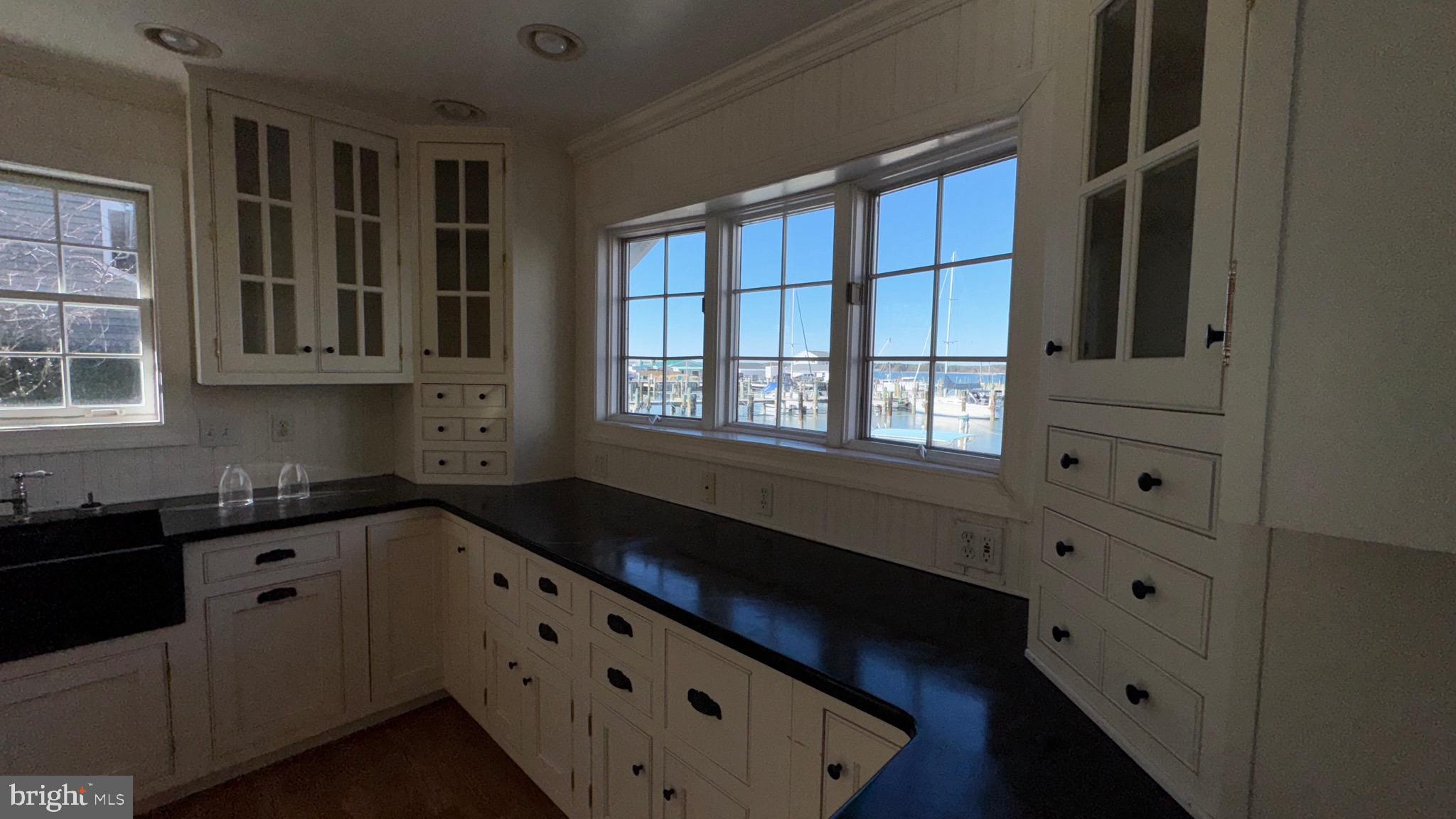 105-B ROBES HARBOR CT