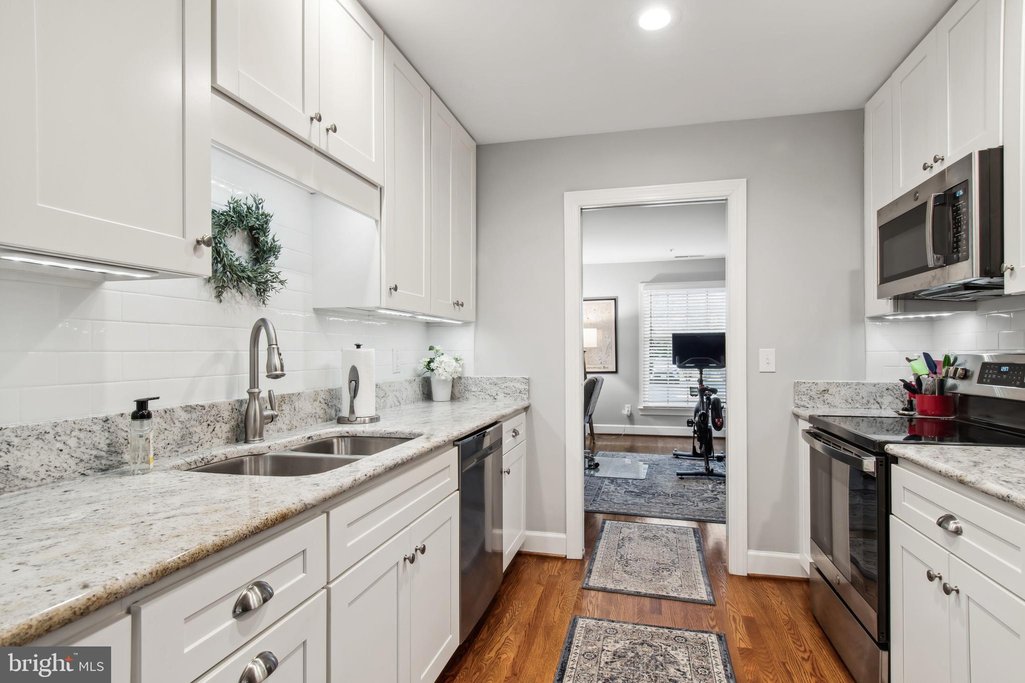 9518 Quail Hollow #702