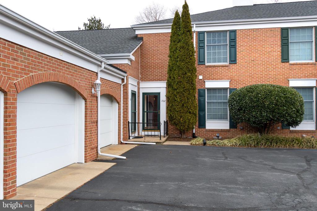 9518 Quail Hollow #702