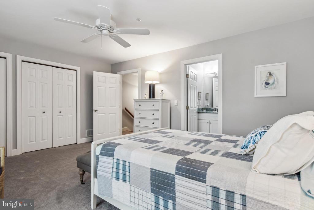 9518 Quail Hollow #702