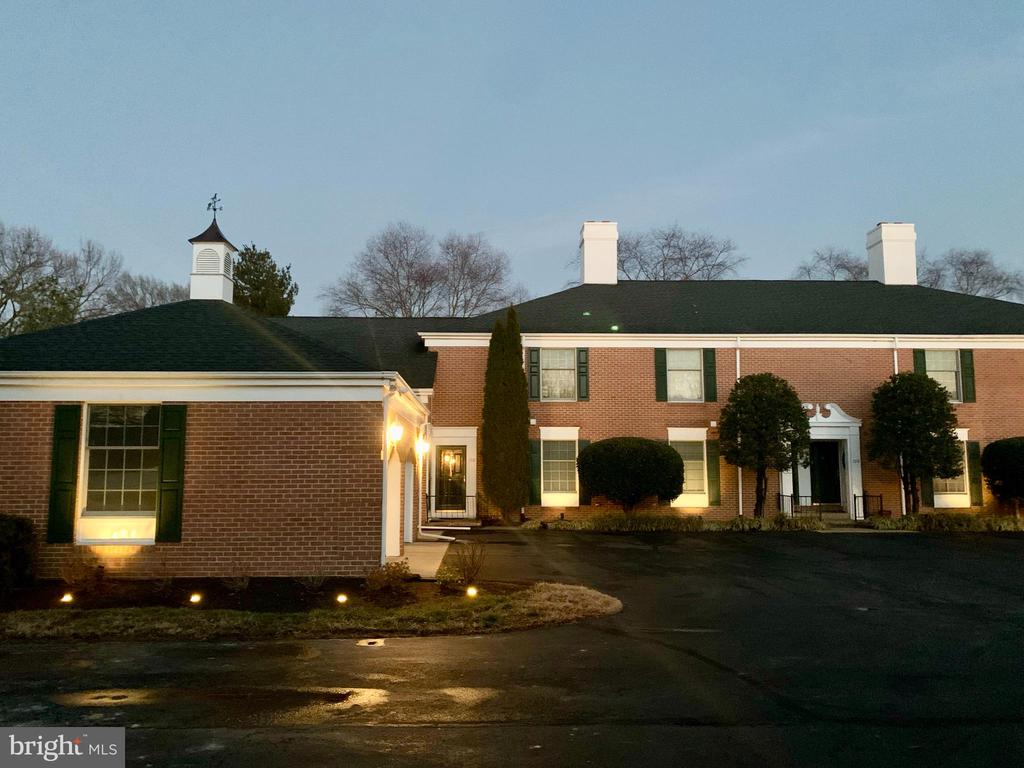 9518 Quail Hollow #702
