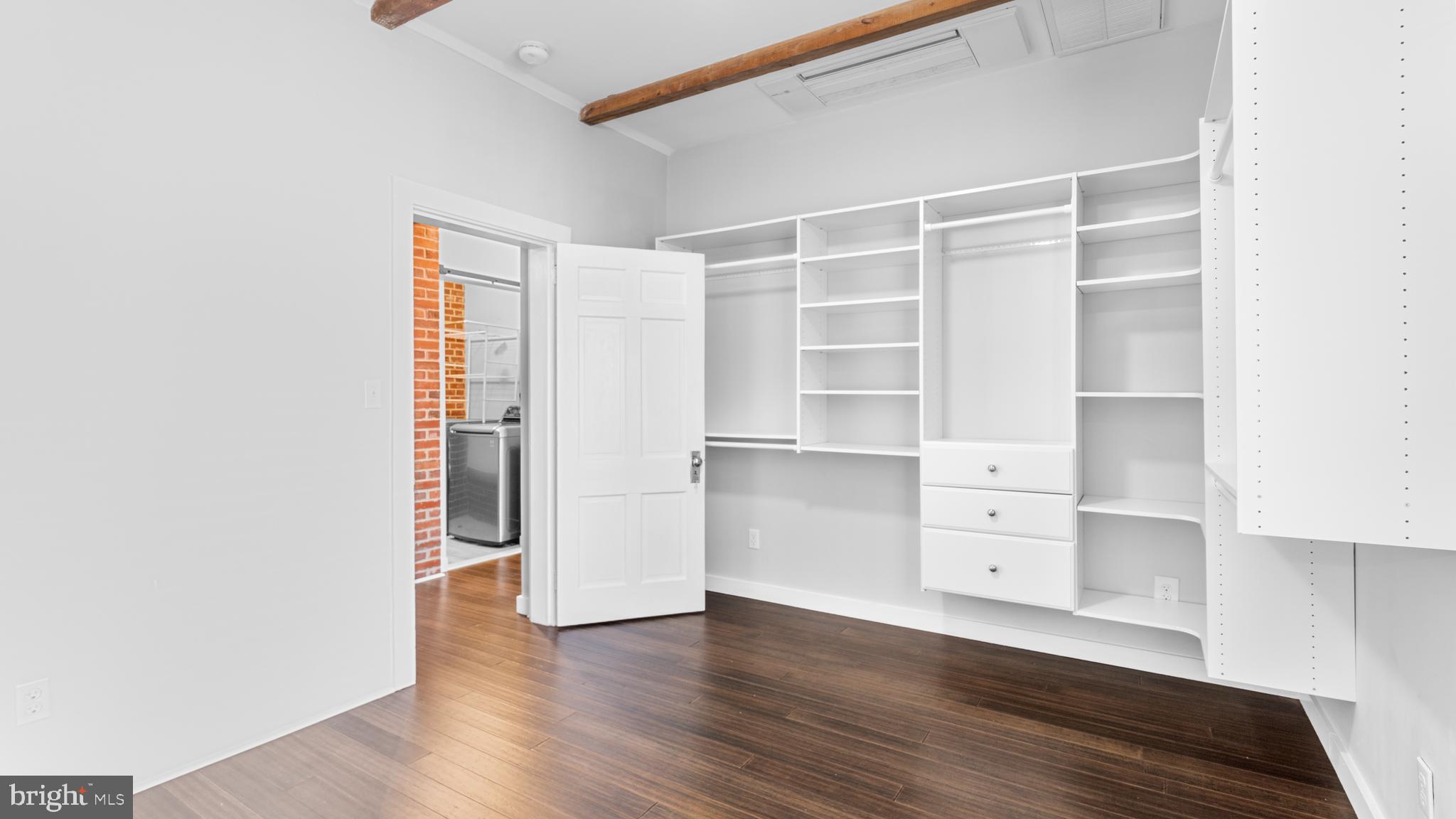 429 S WASHINGTON ST #APARTMENT B