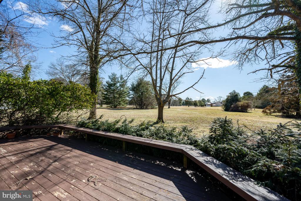 6331 Canterbury Dr