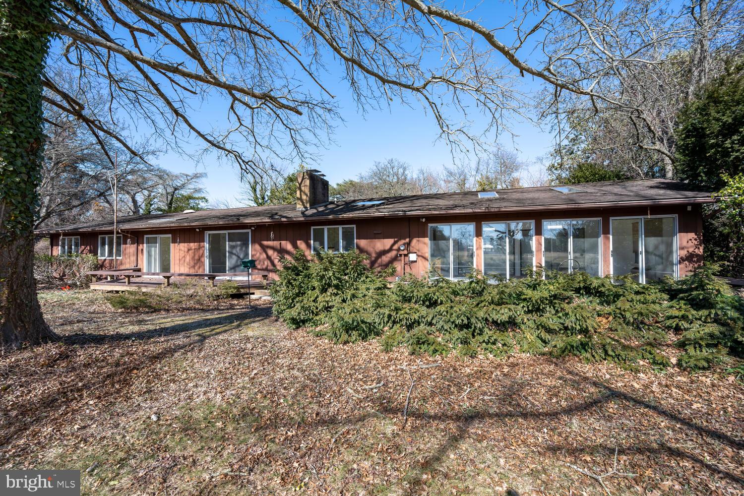 6331 Canterbury Dr
