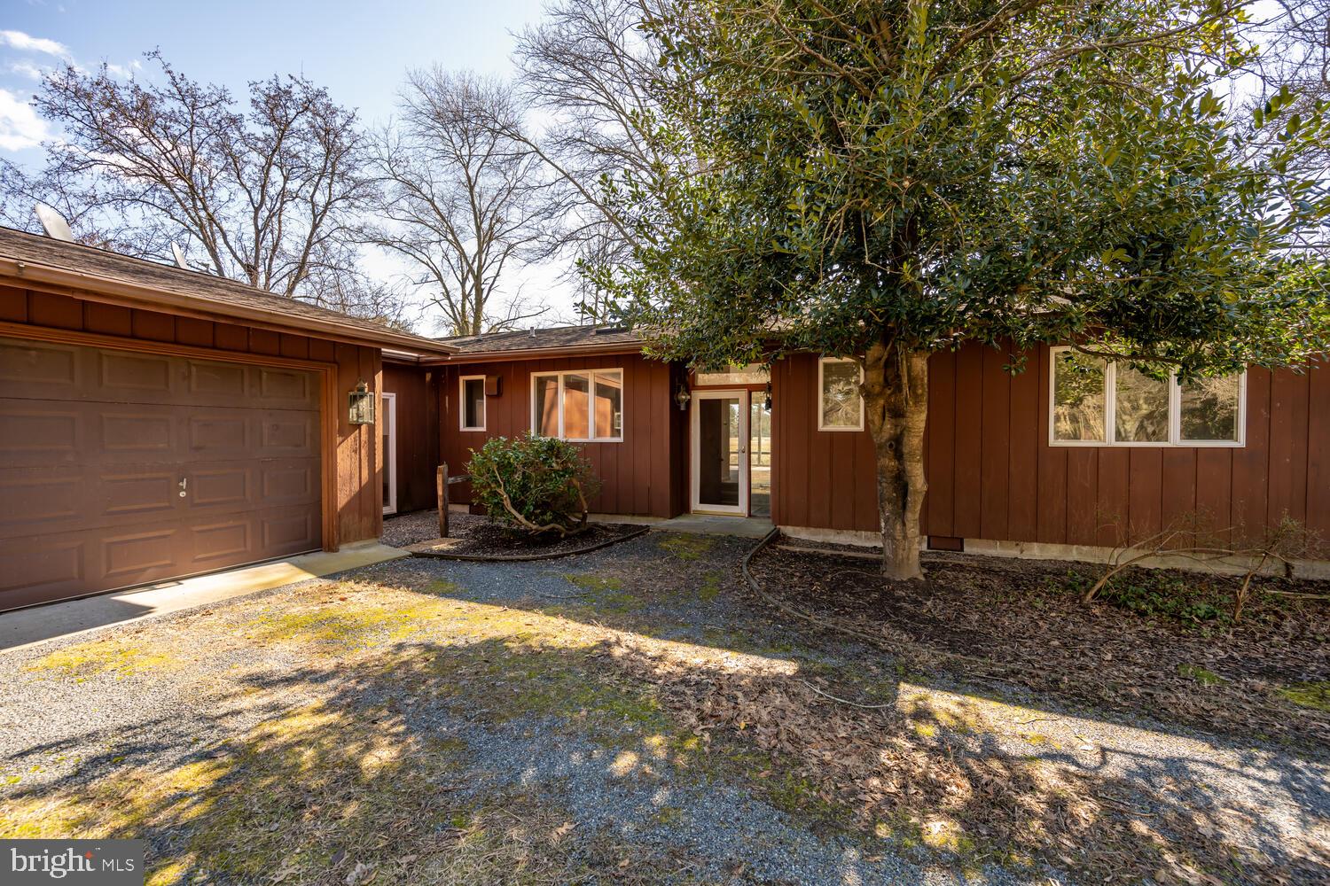 6331 Canterbury Dr
