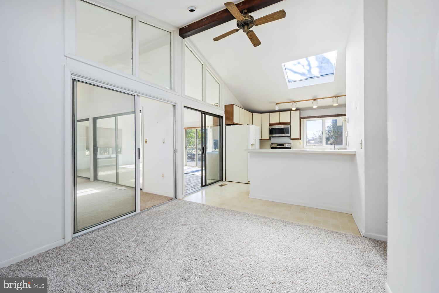 6331 Canterbury Dr