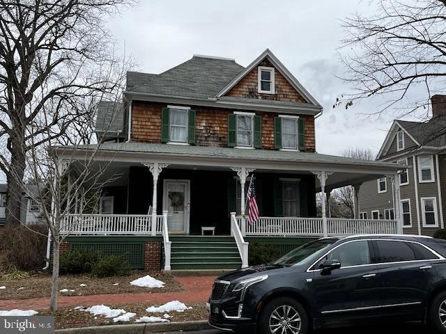 7 Brookletts Ave