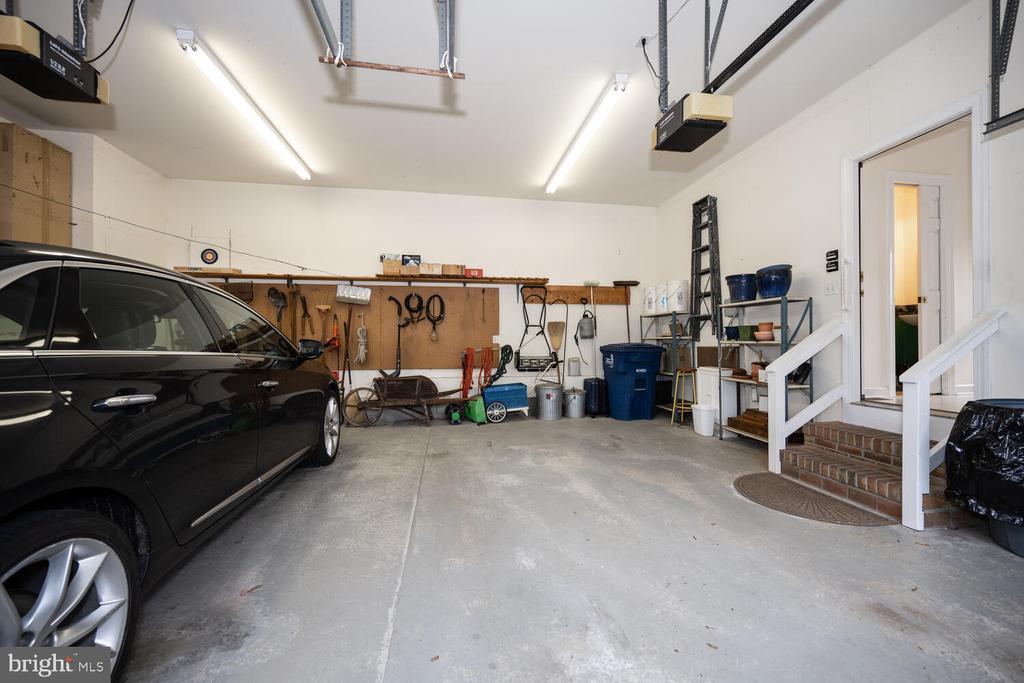 28768 Outram St