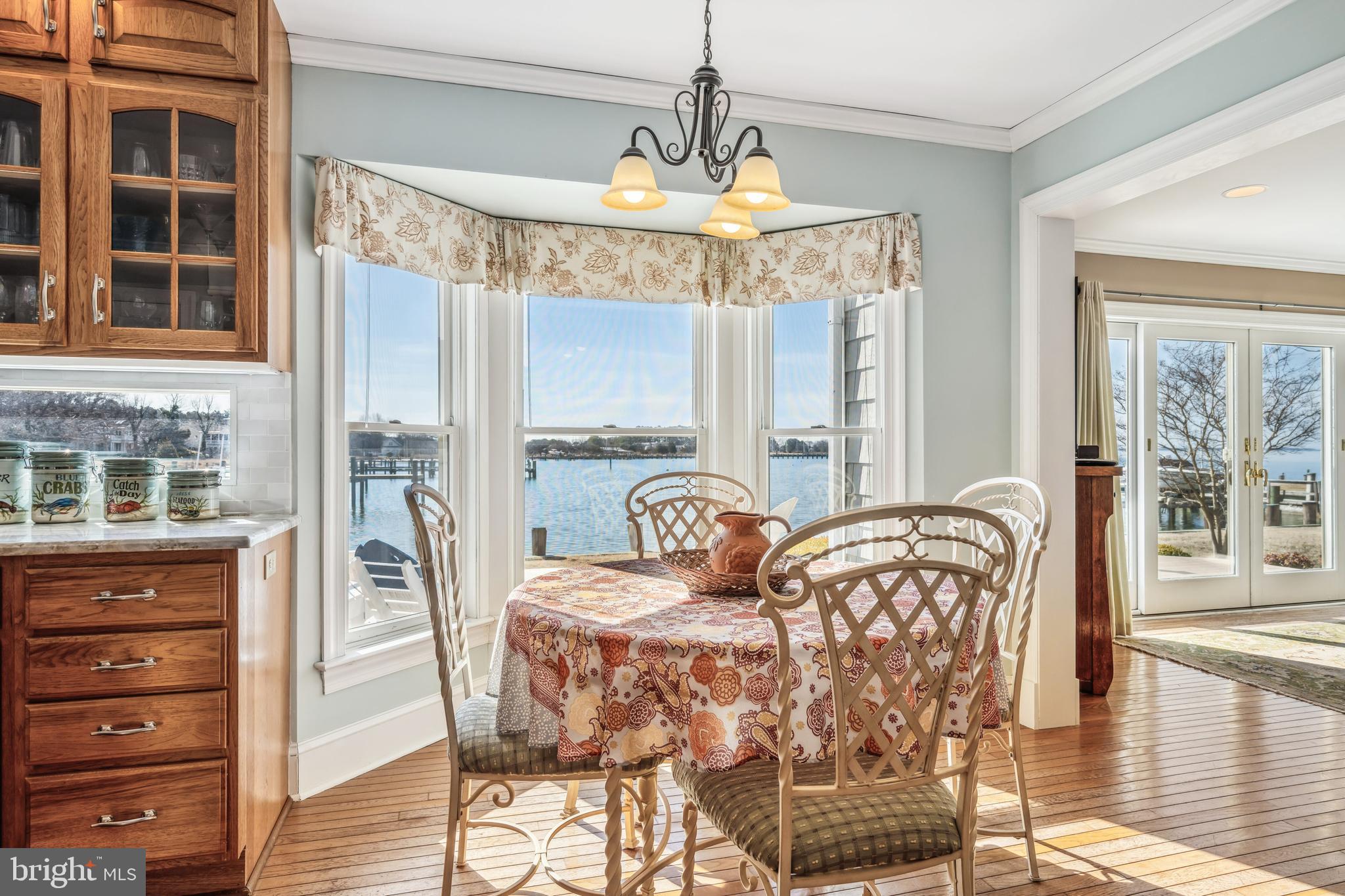 115 W Pier St