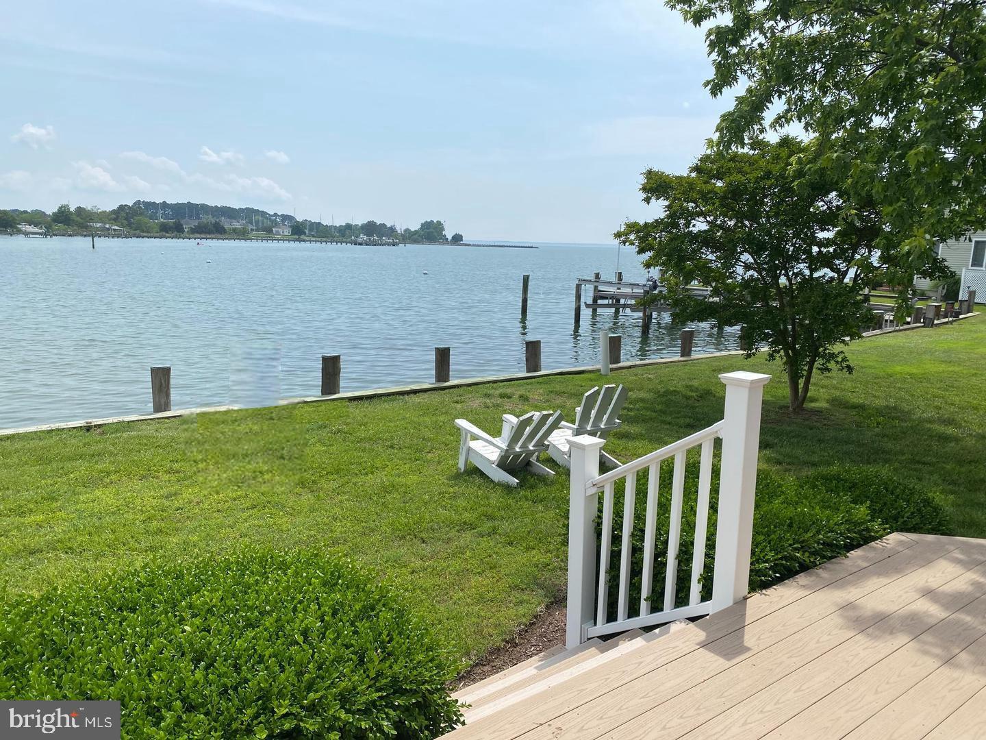 115 W Pier St