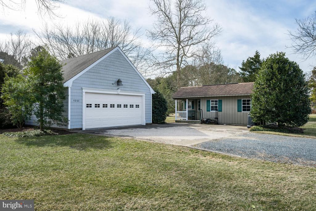 4260 Windrush Rd