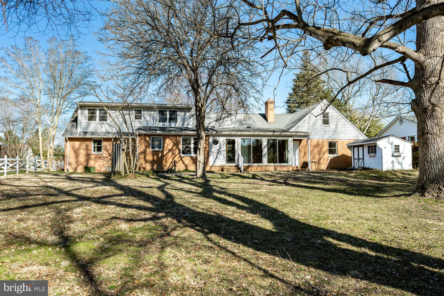 104 Hughlett St