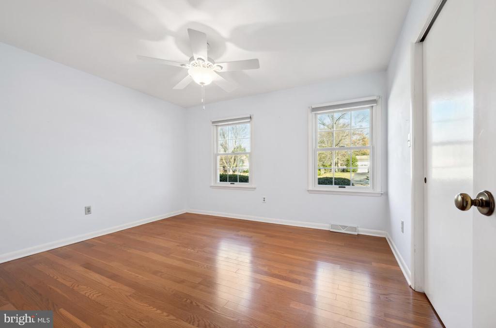 104 Hughlett St