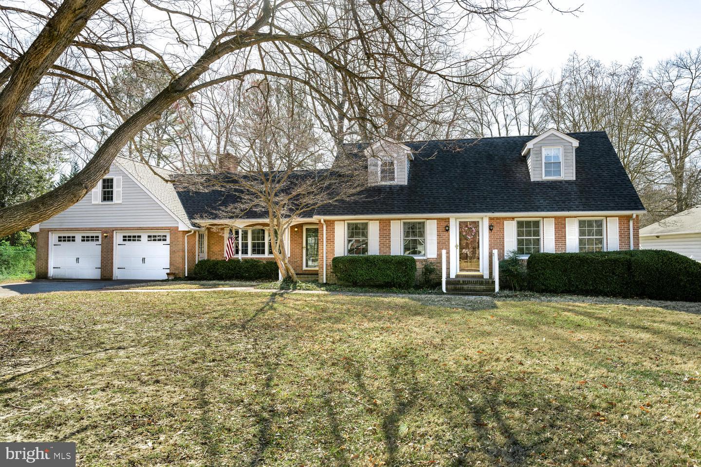 104 Hughlett St