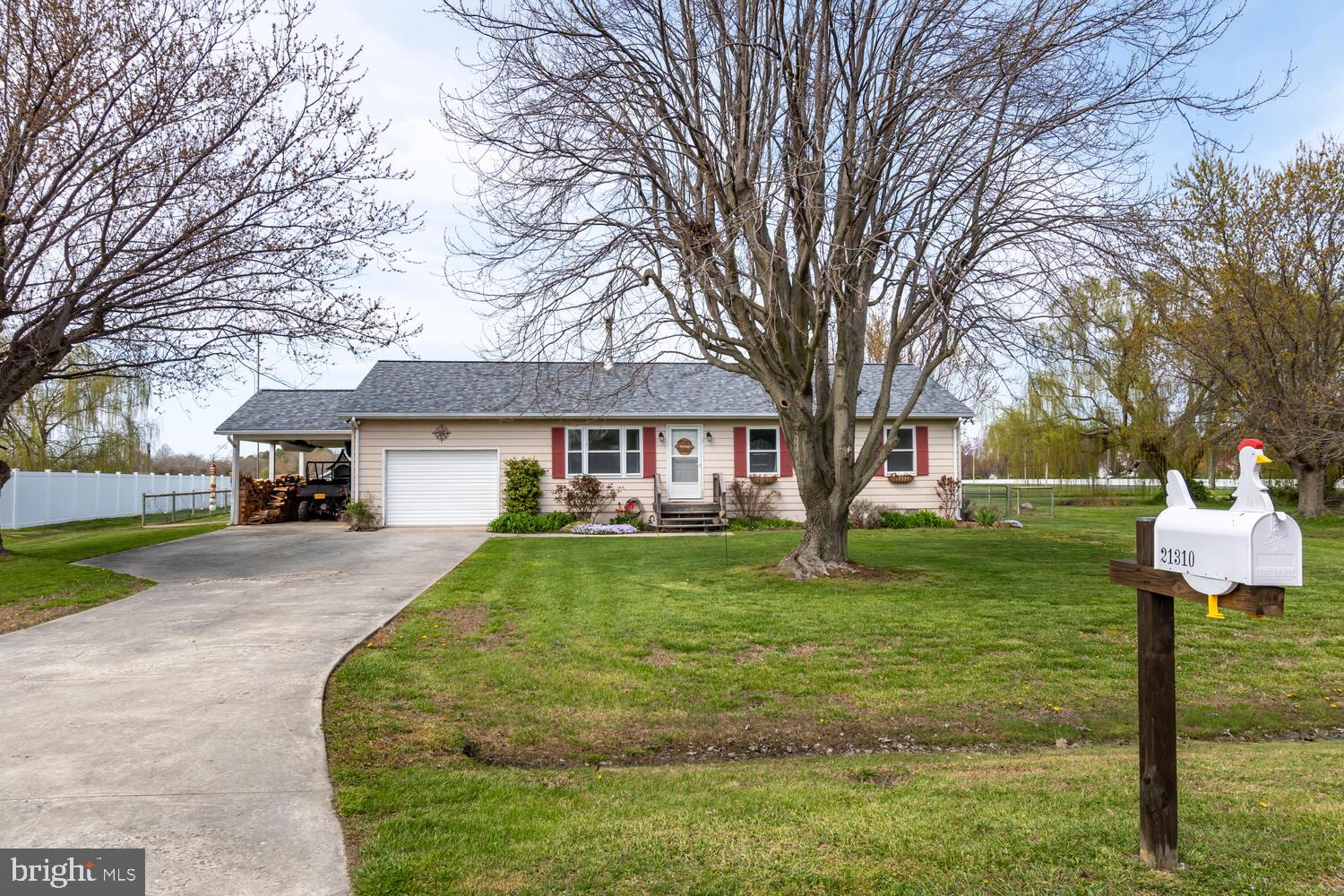 21310 Landing Ln