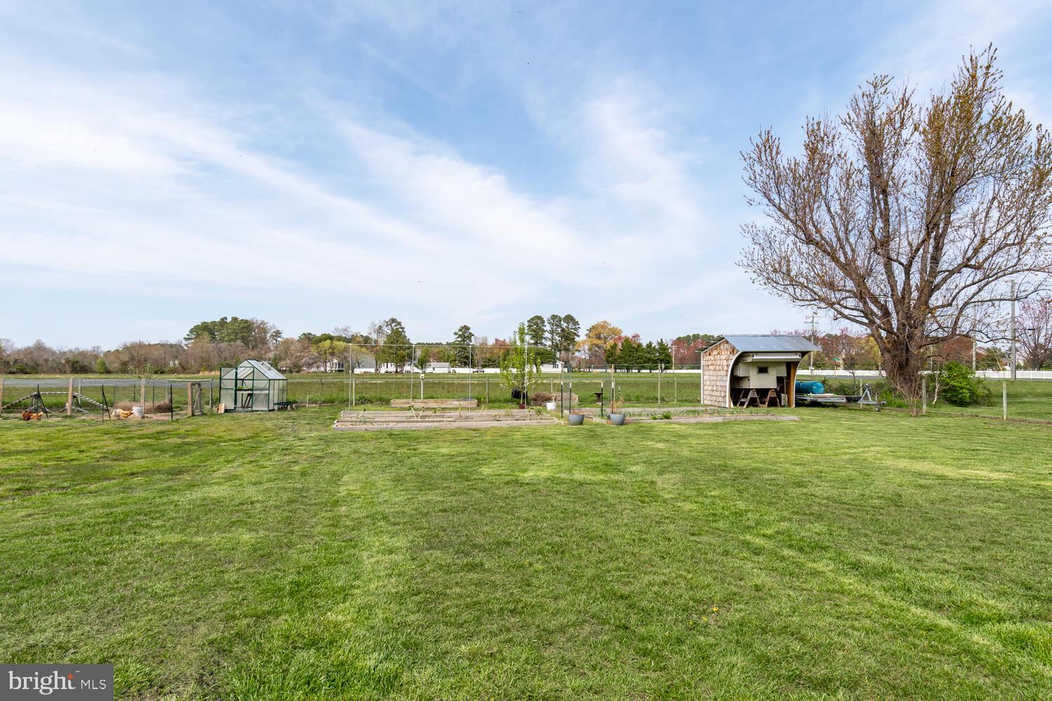 21310 Landing Ln