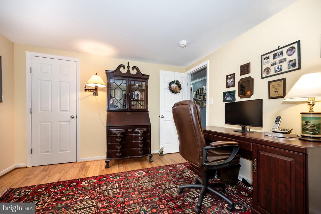 715 Elizabeth St