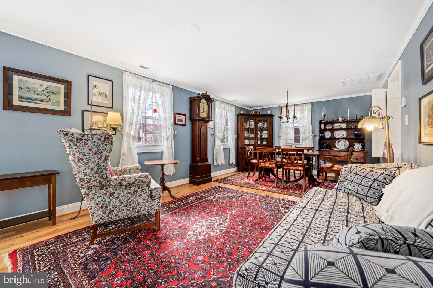 715 Elizabeth St