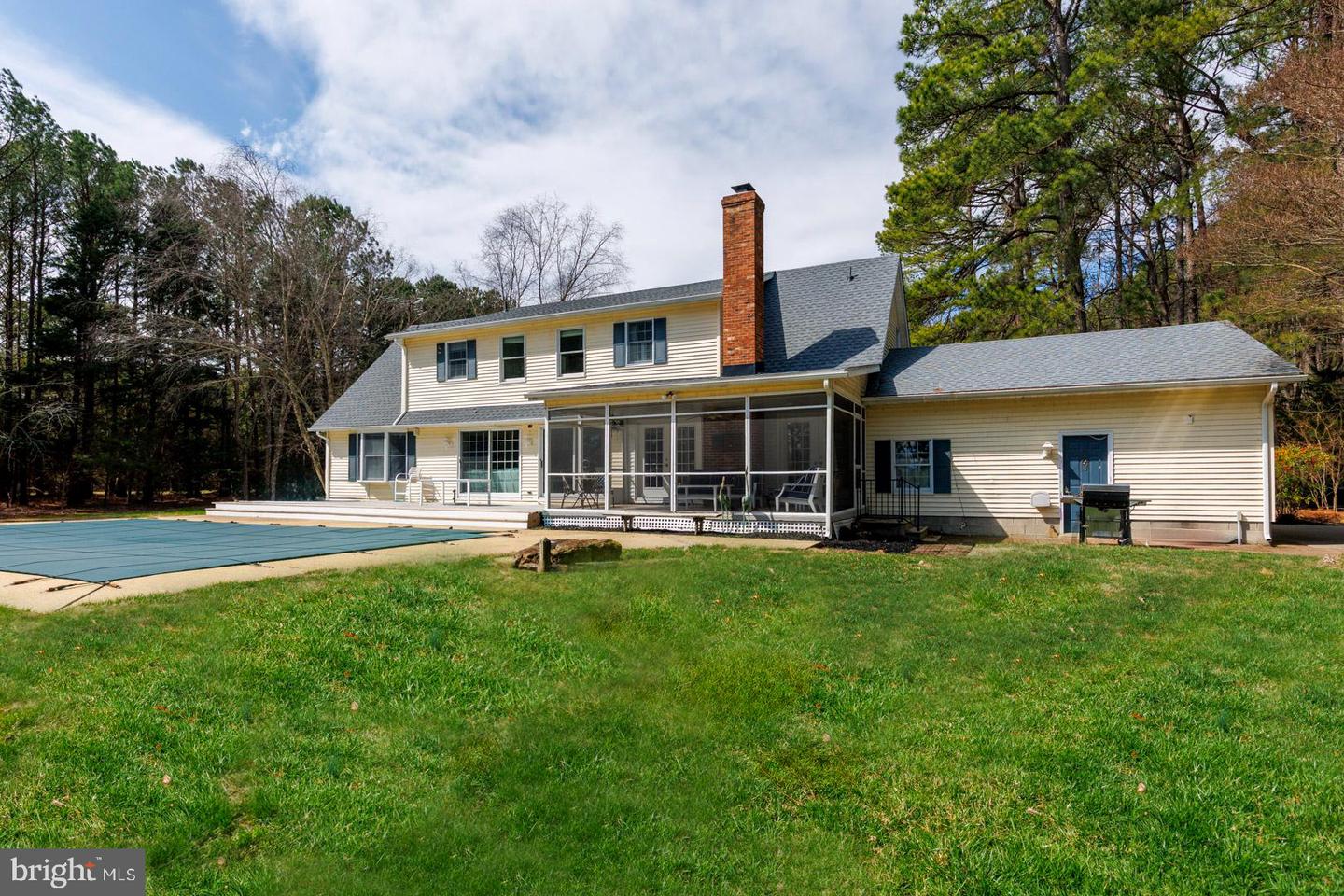 22710 Emilys Ln