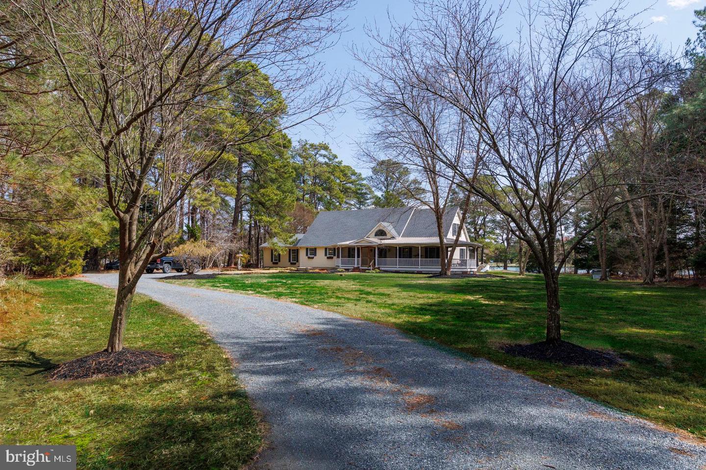 22710 Emilys Ln
