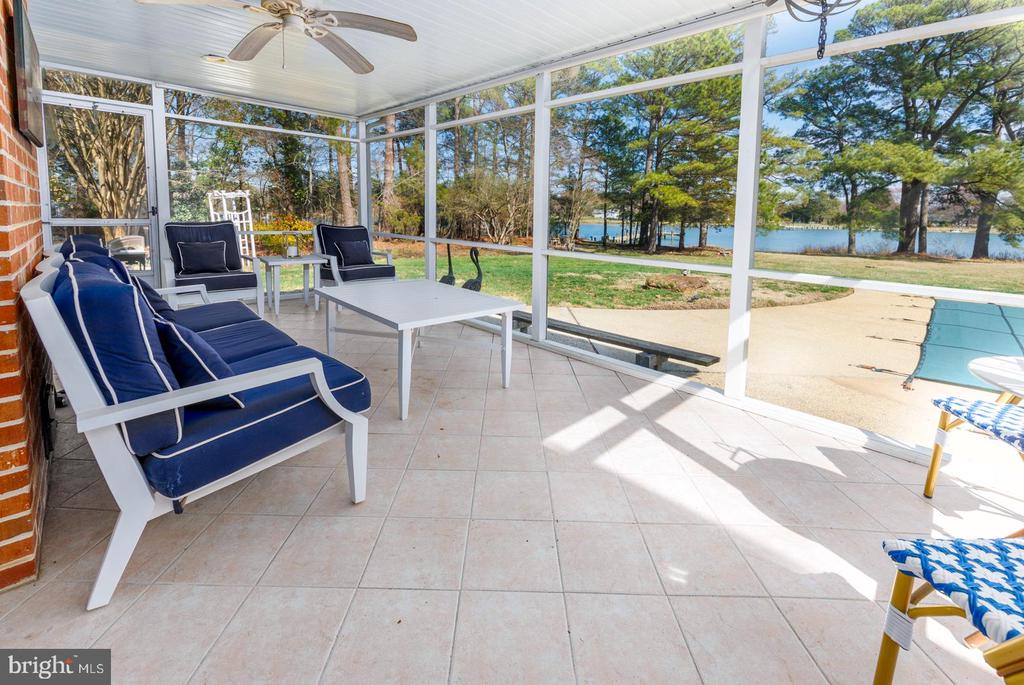 22710 Emilys Ln