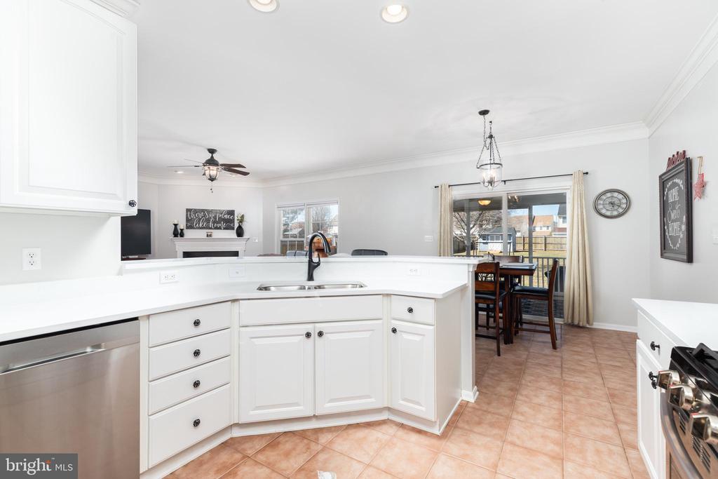 8839 Roundhouse Cir