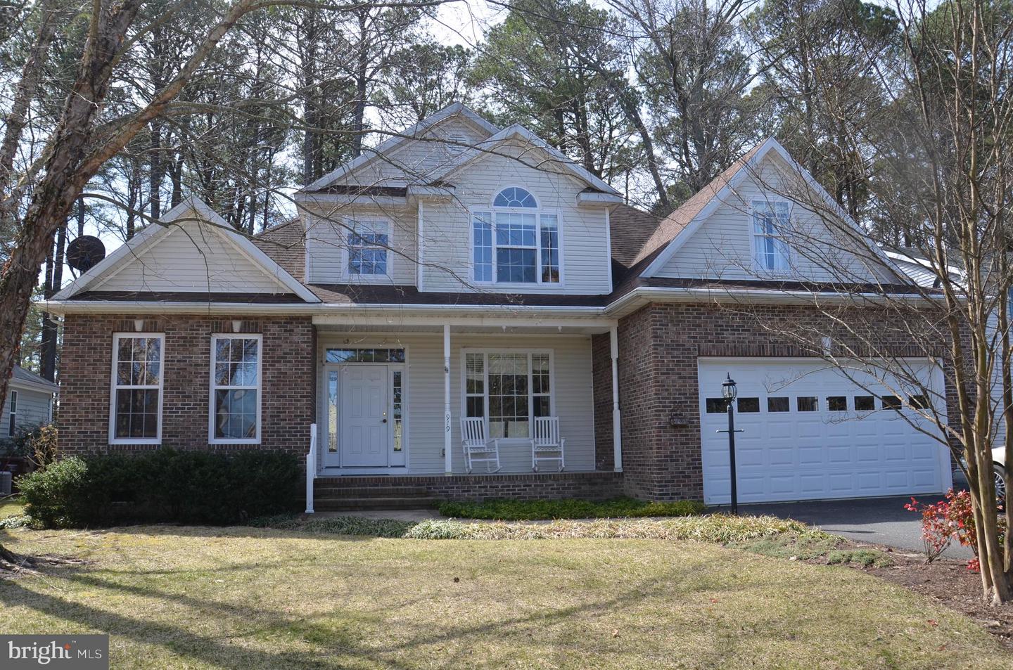 919 Riverview Ter