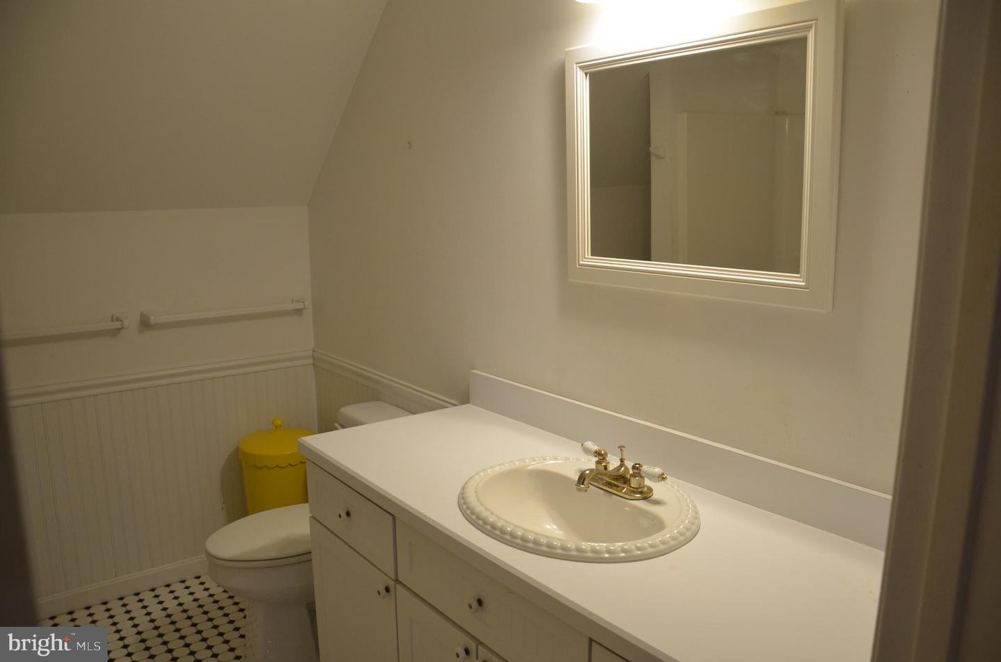 919 Riverview Ter