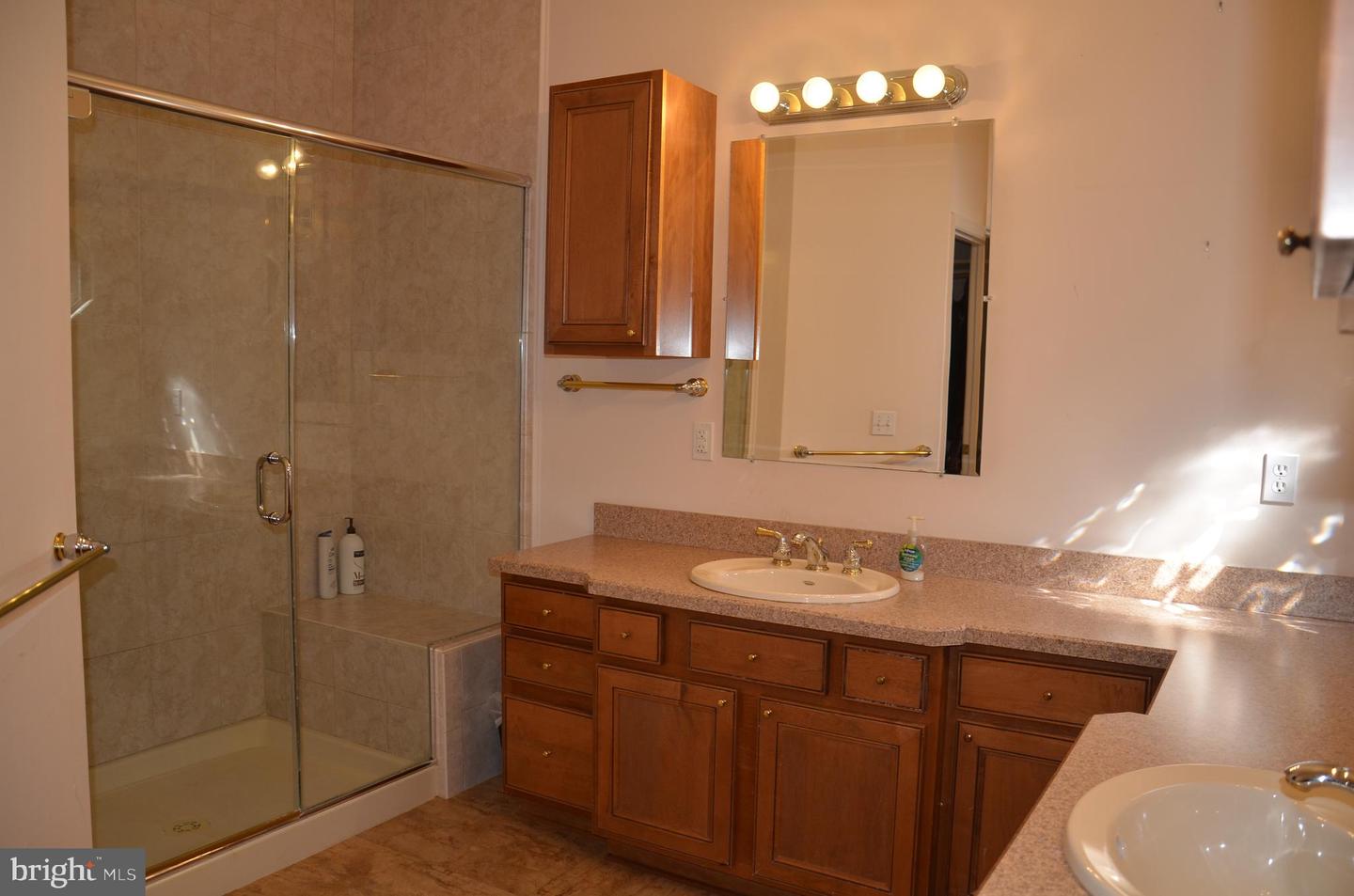 919 Riverview Ter