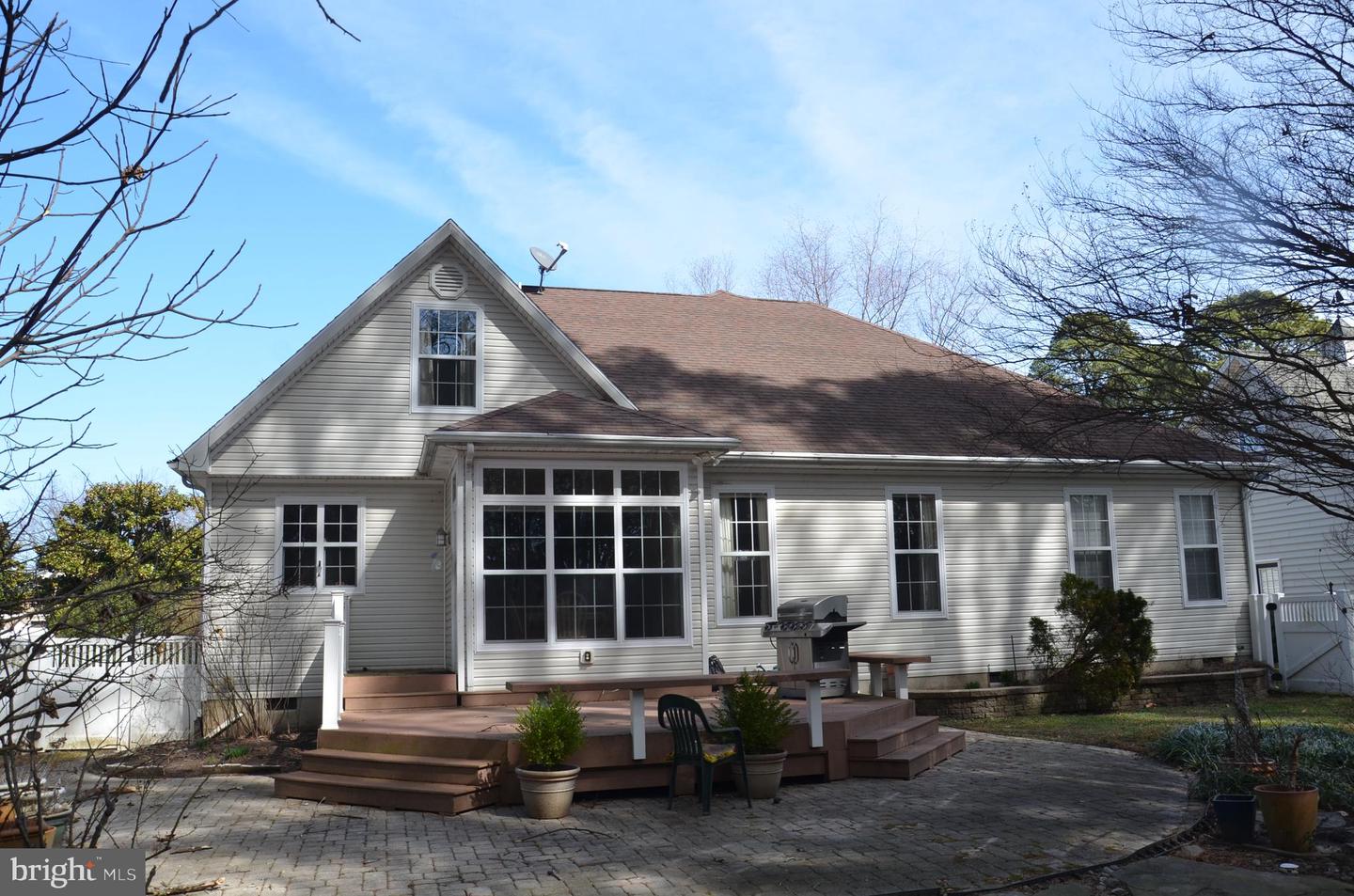 919 Riverview Ter