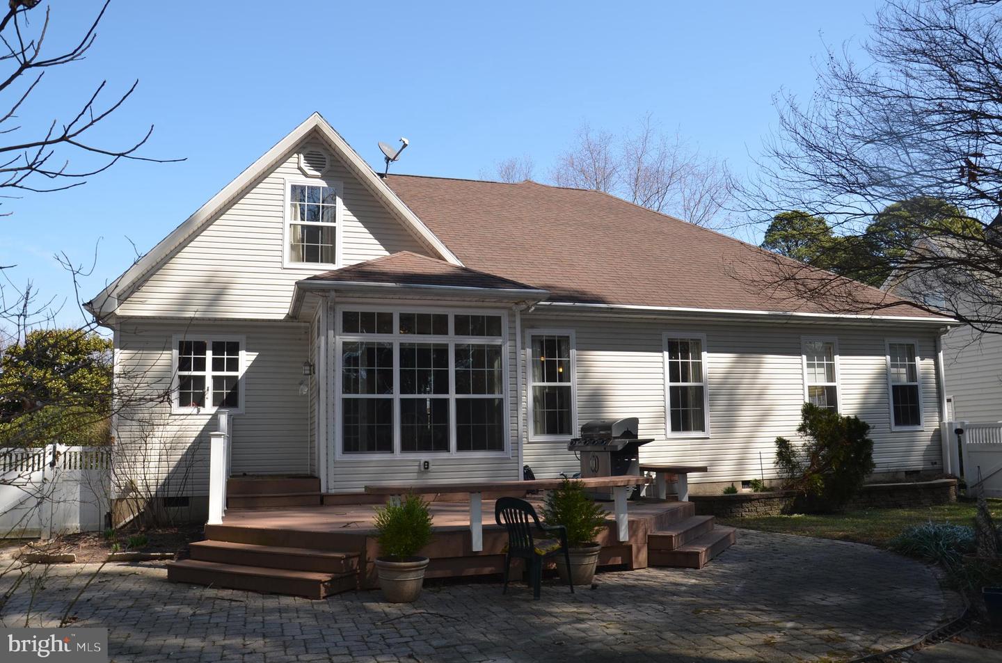 919 Riverview Ter