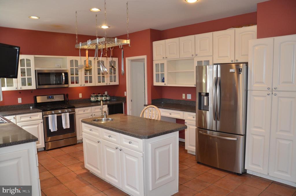 919 Riverview Ter